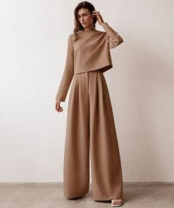 Trendy & Unique What's New Athflow Long Sleeve Crop Top Wide Leg Pant Matching Set - Coffee