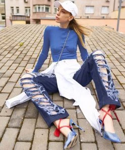 Trendy & Unique Athletic Underwire Long Sleeve Rib Knit Thong Bodysuit - Klein Blue