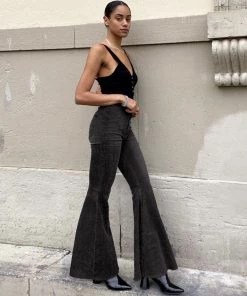 Trendy & Unique Chic High Waist Frayed Flare Hem Skinny Bell Jeans - Gray What's New