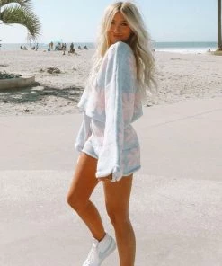 Trendy & Unique Cute Floral Print Pullover Knit Shorts Matching Set - Blue What's New