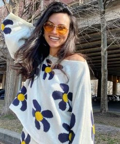 Trendy & Unique Cute Floral Print Pullover Knit Shorts Matching Set - White What's New