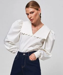 Trendy & Unique Cute Style Peter Pan Collar V Neck Puff Sleeve Blouse - White What's New