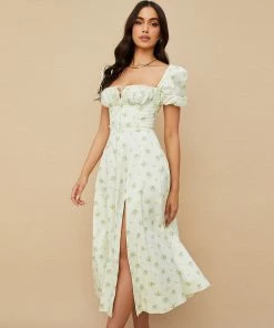Trendy & Unique Daisy Printed Puff Sleeve High Slit Smock Maxi Sundress - Light Yellow What's New