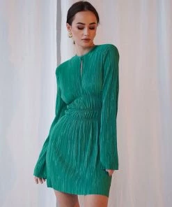 Trendy & Unique Elegant Cut Out Round Neck Long Sleeve Pleated Mini Dress - Green