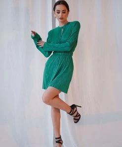 Trendy & Unique Elegant Cut Out Round Neck Long Sleeve Pleated Mini Dress - Green