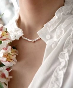 Trendy & Unique Elegant Pearl Embellished Plated Bead Pendant Choker Necklace - White Jewelry