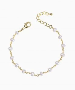 Trendy & Unique Fall In Love Pearlized Beaded Trimmed Plated Chain Bracelet - Gold What's New