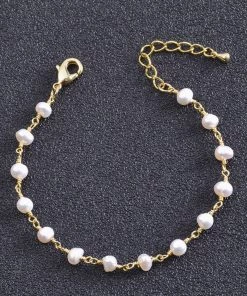 Trendy & Unique Fall In Love Pearlized Beaded Trimmed Plated Chain Bracelet - Gold What's New