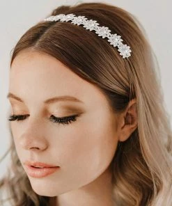 Trendy & Unique Elegant Sunburst Bloom Crystal Rhinestone Embellished Headband - Silver What's New