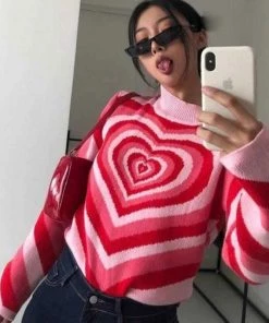 Trendy & Unique Fall In Love Heart Printed High Neck Pullover Sweater - Pink What's New