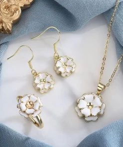 Trendy & Unique Celebrity Style Gold Tone 3D Petal Charm Jewelry Set - White What's New