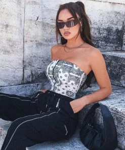 Trendy & Unique Modern Chic Hook & Eye Paisley Print Crop Tube Top - White