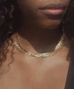 Trendy & Unique Modern Chic Plated Wheat Chain Braided Choker Necklace - Gold