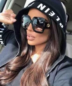 Trendy & Unique What's New Modern Chic Tinted Oversized Square Gradient Sunglasses - Black 10 Trendy & Unique What's New Modern Chic Tinted Oversized Square Gradient Sunglasses - Black