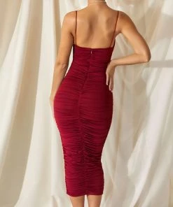 Trendy & Unique Modern V Neck Floss Strap Ruched Bodycon Cocktail Midi Dress - Burgundy