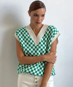 Trendy & Unique What's New Oversized V Neck Cap Sleeve Plaid Pullover Sweater Vest - Green