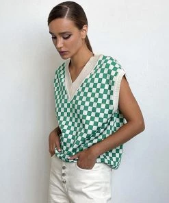 Trendy & Unique What's New Oversized V Neck Cap Sleeve Plaid Pullover Sweater Vest - Green