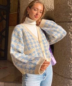 Trendy & Unique Preppy Houndstooth V Neck Long Sleeve Button Up Cardigan - Blue