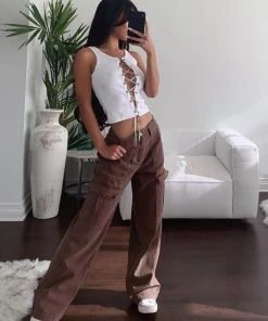 Trendy & Unique Retro '90s Flap Pocket Mid Waist Straight Leg Jeans - Coffee