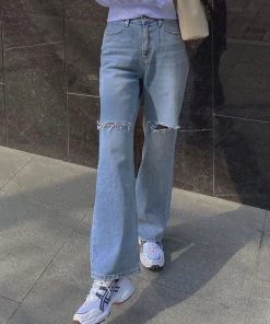 Trendy & Unique Retro Cut Out High Waist Frayed Straight Leg Jeans - Light Blue