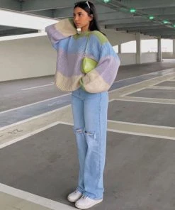 Trendy & Unique Retro Cut Out High Waist Frayed Straight Leg Jeans - Light Blue