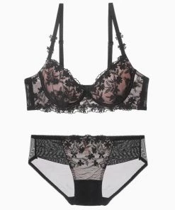 Trendy & Unique Romantic Intricate Floral Embroidered Underwired Lace Bra Set - Black Clothing