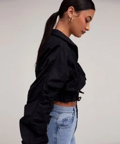 Trendy & Unique Sexy Ruched Long Sleeve Tied Front Collared Crop Blouse - Black What's New