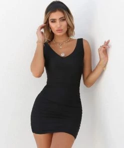 Trendy & Unique Sexy Scoop Neck Sleeveless Ruched Backless Party Mini Dress - Black
