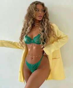 Trendy & Unique Sexy String Thong Floral Trim Lace Underwire Bra Set - Green