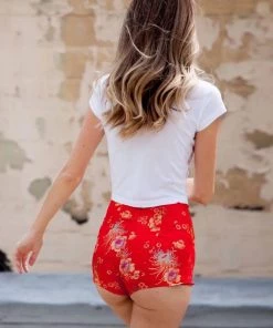 Trendy & Unique Simple Style Deep V Neck Cap Sleeve Cropped T-Shirt - White What's New