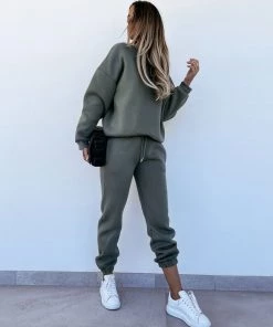 Trendy & Unique Simple Style Round Neck Long Sleeve Sweatsuit Matching Set - Army Green 6 Trendy & Unique Simple Style Round Neck Long Sleeve Sweatsuit Matching Set - Army Green