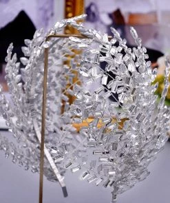 Trendy & Unique What's New Sparkly Crystal Rhinestone Leaf Motif Embellished Headband - Silver