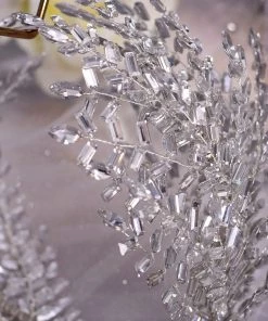 Trendy & Unique What's New Sparkly Crystal Rhinestone Leaf Motif Embellished Headband - Silver