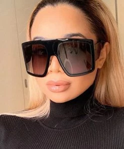 Trendy & Unique Star Look Solid Oversized Square Gradient Sunglasses - Black