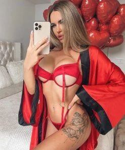Trendy & Unique Sultry Heart Garter Thong Cutout Underwire Satin Bra Set - Red