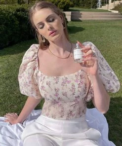 Trendy & Unique What's New Sweet Lace Up Backless Floral Printed Puff Sleeve Crop Top - Beige