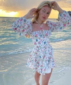 Trendy & Unique Sweet Puff Sleeve Tied Bustier Printed Skater Mini Dress - White What's New