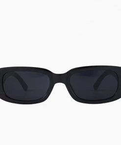 Trendy & Unique What's New Time Fly Back '90s It Girl Square Frame Tinted Sunglasses - Black