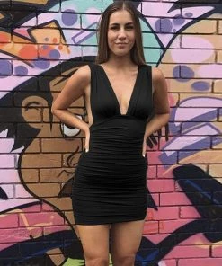 Trendy & Unique Trendy V Neck Ruched Bodycon Strapless Party Mini Dress - Black