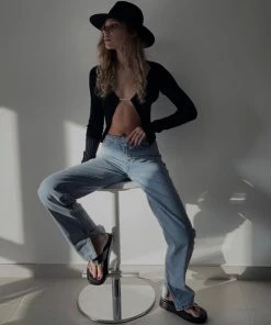 Trendy & Unique Unique Letter Chain Open Front Long Sleeve Ribbed Crop Cardigan - Black