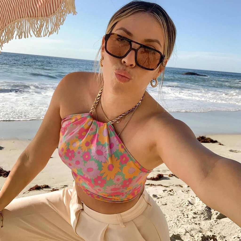 Trendy & Unique Vacation Ready Floral Printed Chunky Chain Crop Halter Top - Pink What's New 5 Trendy & Unique Vacation Ready Floral Printed Chunky Chain Crop Halter Top - Pink What's New