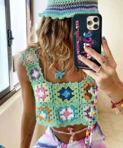Trendy & Unique Vibrant Floral Pullover Square Neck Crochet Knit Tank Top - Mint
