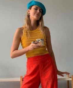 Trendy & Unique Vibrant Gradient Sunset Crew Neck Rib Knit Crop Tank Top - Yellow What's New