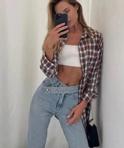 Trendy & Unique Vintage Belted High Waist Faded Wide Leg Jeans - Light Blue