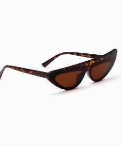 Trendy & Unique Accessories Time Fly Back '90s It Girl Cat-eye Space Sunglasses - Brown 7 Trendy & Unique Accessories Time Fly Back '90s It Girl Cat-eye Space Sunglasses - Brown