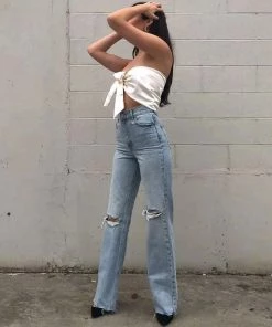 Trendy & Unique Vintage High Waist Cut Out Frayed Straight Leg Jeans - Light Blue 10 Trendy & Unique Vintage High Waist Cut Out Frayed Straight Leg Jeans - Light Blue