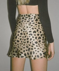 Trendy & Unique Vintage Leopard Printed High Waist A-Line Mini Satin Skirt - Coffee