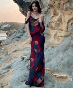 Trendy & Unique Vintage Print Cowl Neck Cold Shoulder Vacation Maxi Dress - Red What's New