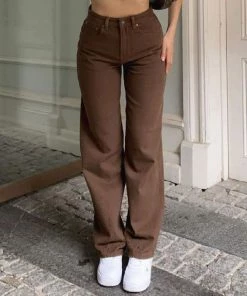 Trendy & Unique Vintage Style'90s High Waist Straight Leg Jeans - Chocolate What's New