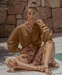 Trendy & Unique What's New Vintage Style Crew Collar Bishop Sleeve Button Up Blouse - Coffee